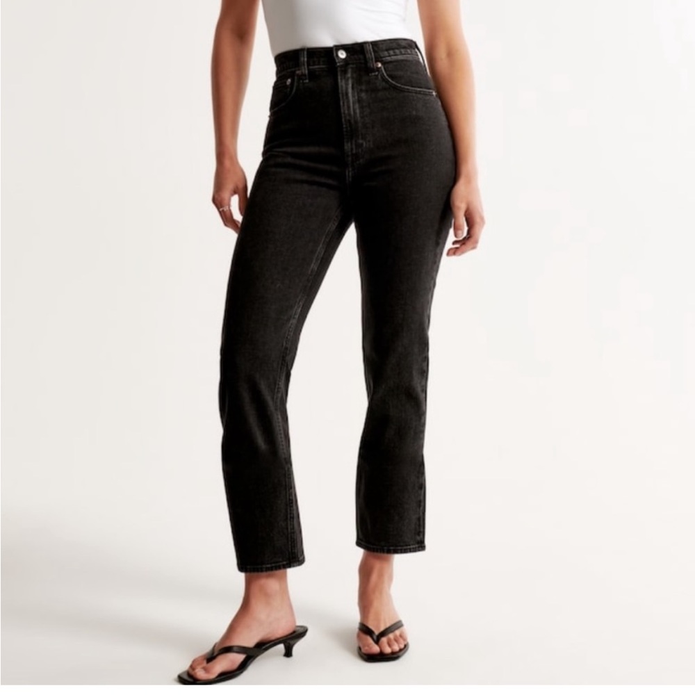 Abercrombie & Fitch Ankle Straight Ultra High Rise Black Distressed Hem Jeans 4S